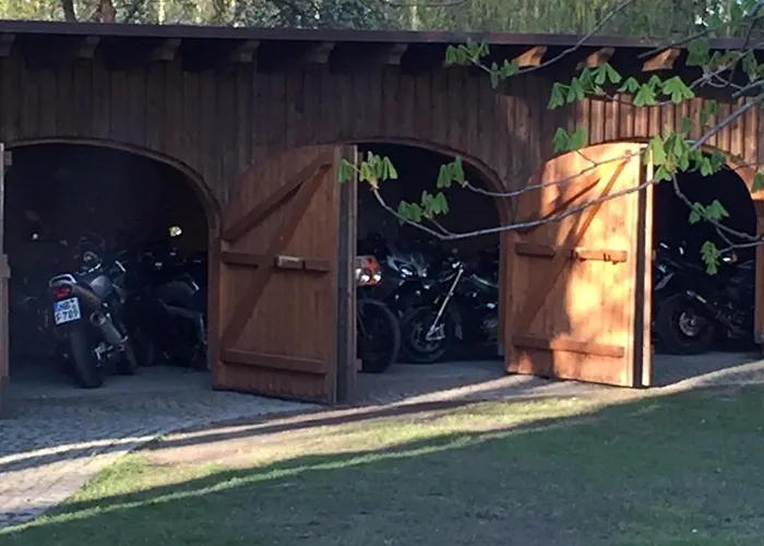 Landidyll Erbgericht Tautewalde 4* 윌덴